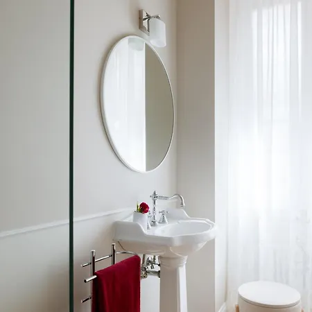 Bright Luxury - Roma